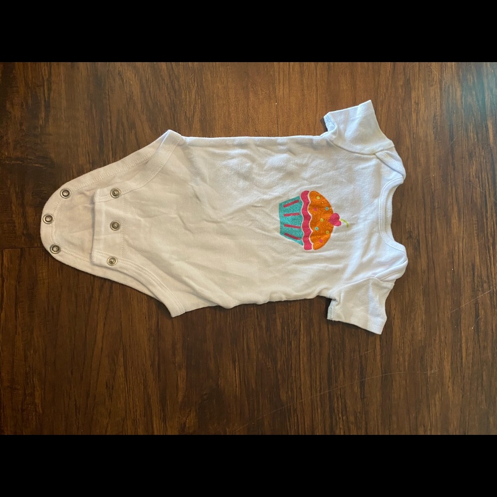 3-6M white onesie with color cupcake print